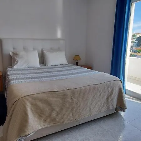 Carvoeiro Beach And Pool קארבואירו