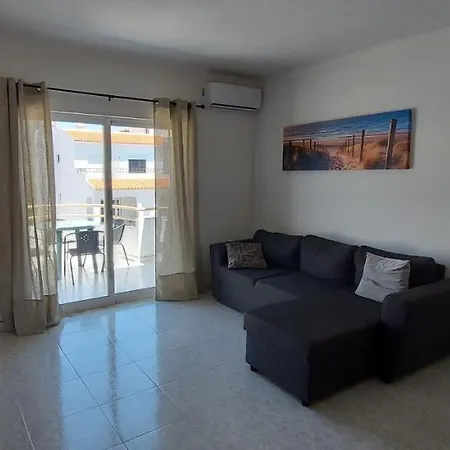Carvoeiro Beach And Pool דירה קארבואירו