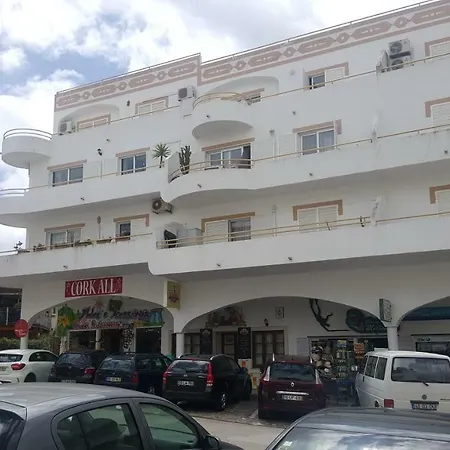Carvoeiro Beach And Pool דירה קארבואירו